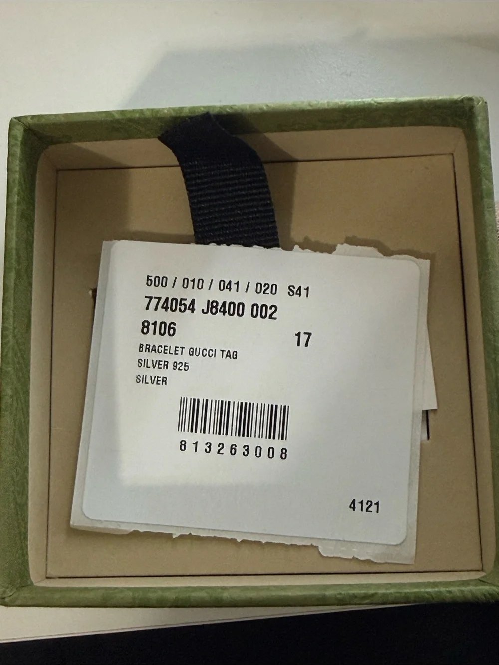 Authentic Gucci Diagonal Interlocking G Bracelet Style : 774054 J8400 8106